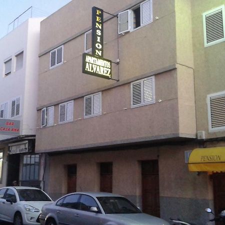 Pension Alvarez El Tablero  Exteriör bild